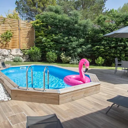 Holiday home Les Des Fontaines *