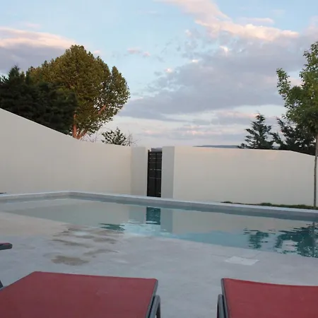 Holiday home Les Des Fontaines